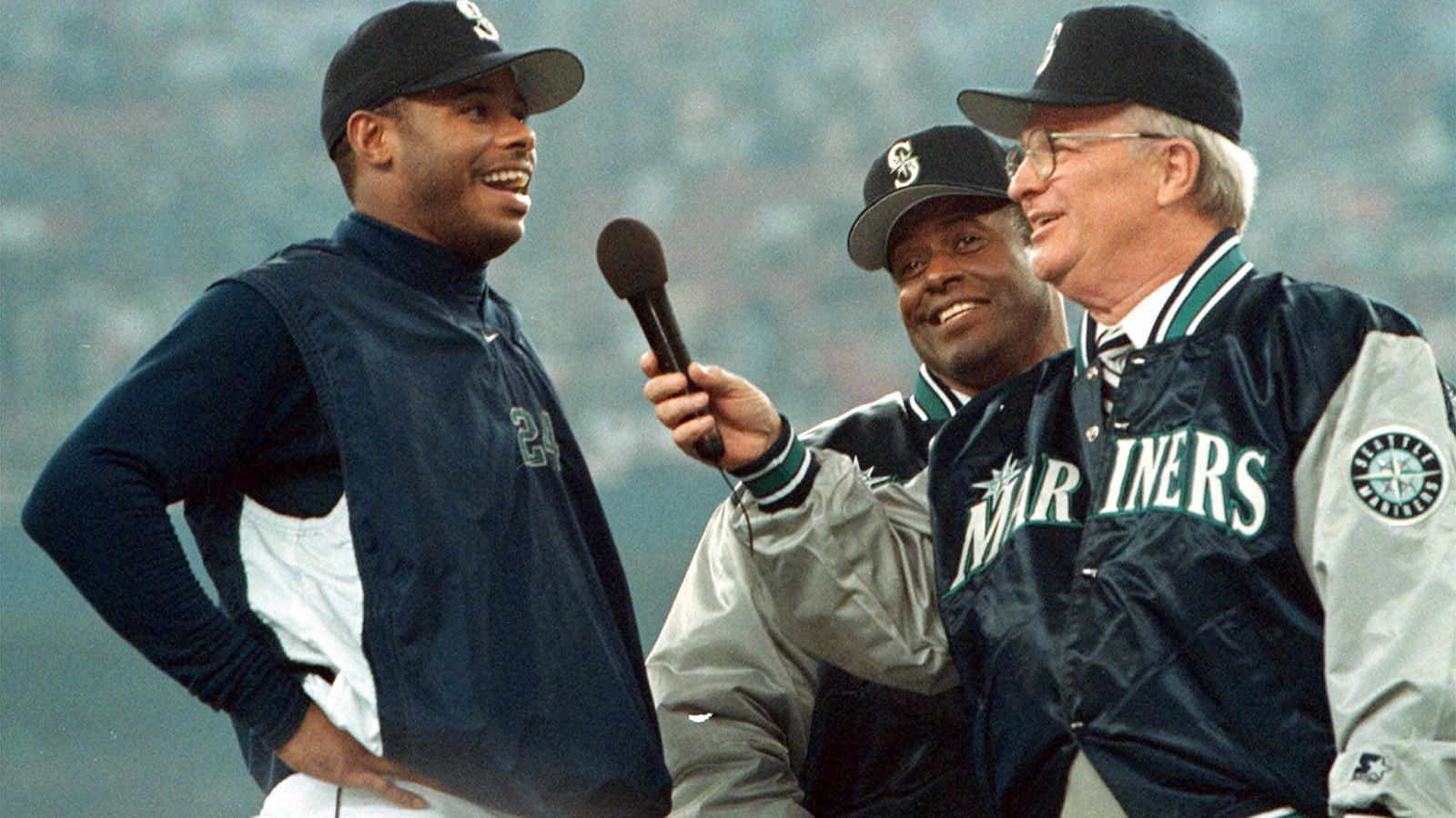 Top 10 moments of Ken Griffey Jr.'s career