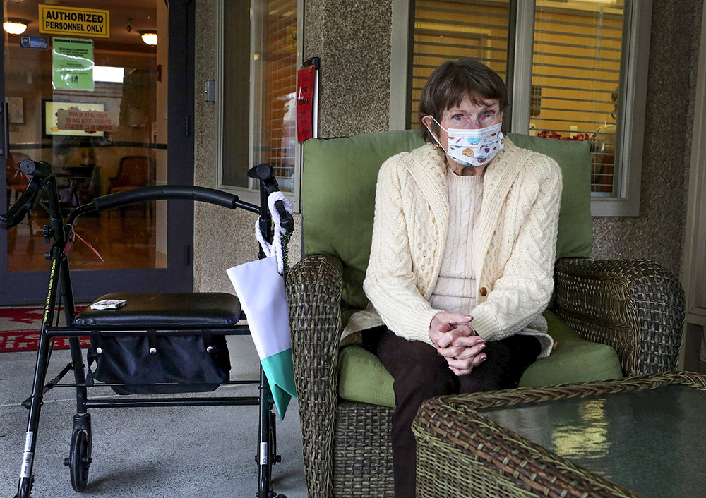 Inside America’s first known COVID-19 epicenter, Patti Taylor fought to stay healthy. (Alan Berner / The Seattle Times)